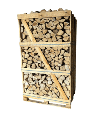 Ovntørret avnbøg brænde i 1,8 m³ brændetårn