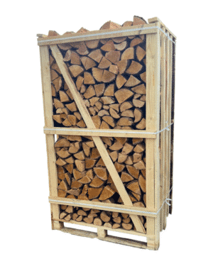 Brændetårn med 1,8 m³ ovntørret blandet løv brænde – frontvisning